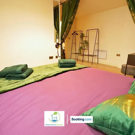New Luxury Nyc Style Loft With Cinema Room By Green Haven Escapes In Bradford Bradford  Buitenkant foto